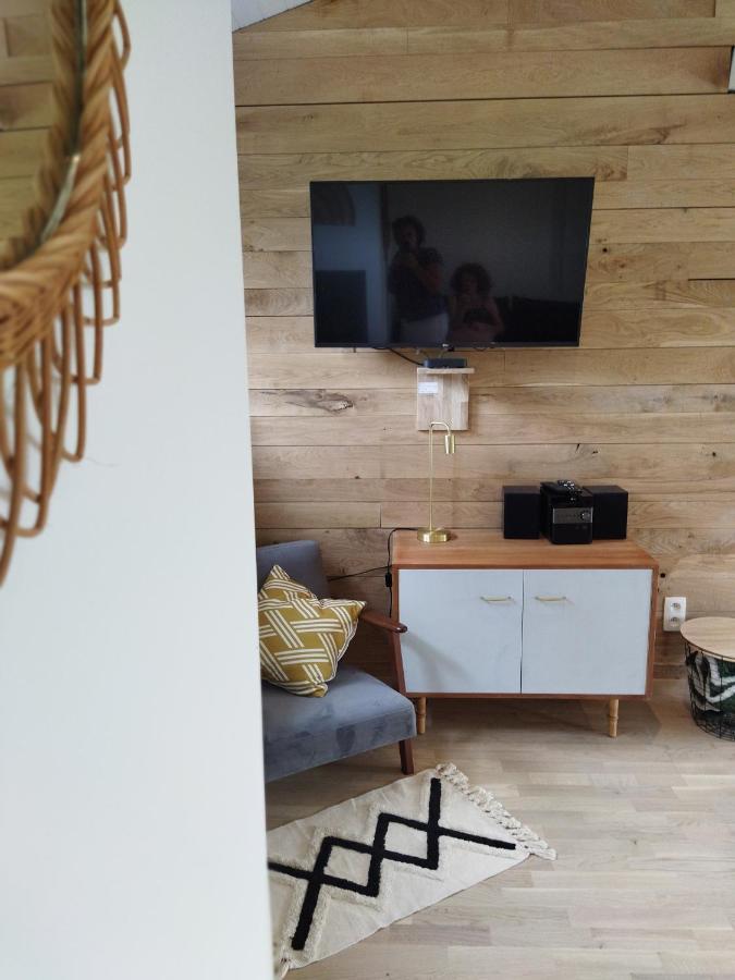 Le Clos Des 3 - Vacances Avec Vue En Ardennes A 5 Kilometres De La Roche - Maison De 90 M2 Avec Chambres - Avec Magnifique Jardin Rendeux Exterior foto