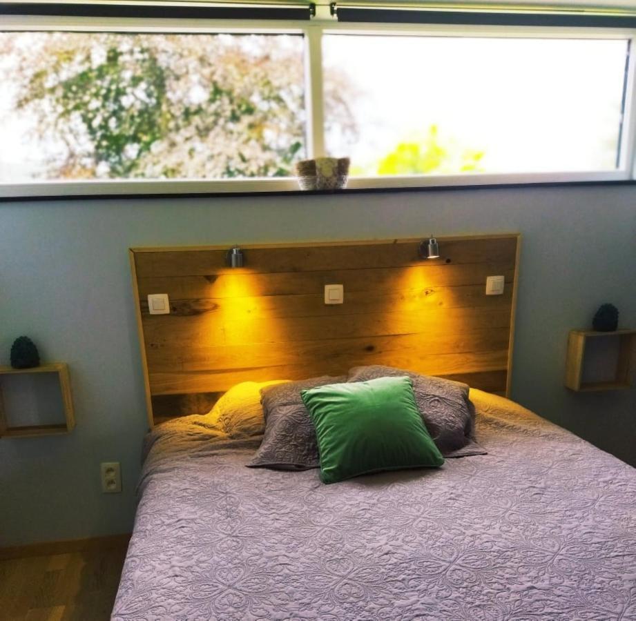 Le Clos Des 3 - Vacances Avec Vue En Ardennes A 5 Kilometres De La Roche - Maison De 90 M2 Avec Chambres - Avec Magnifique Jardin Rendeux Exterior foto